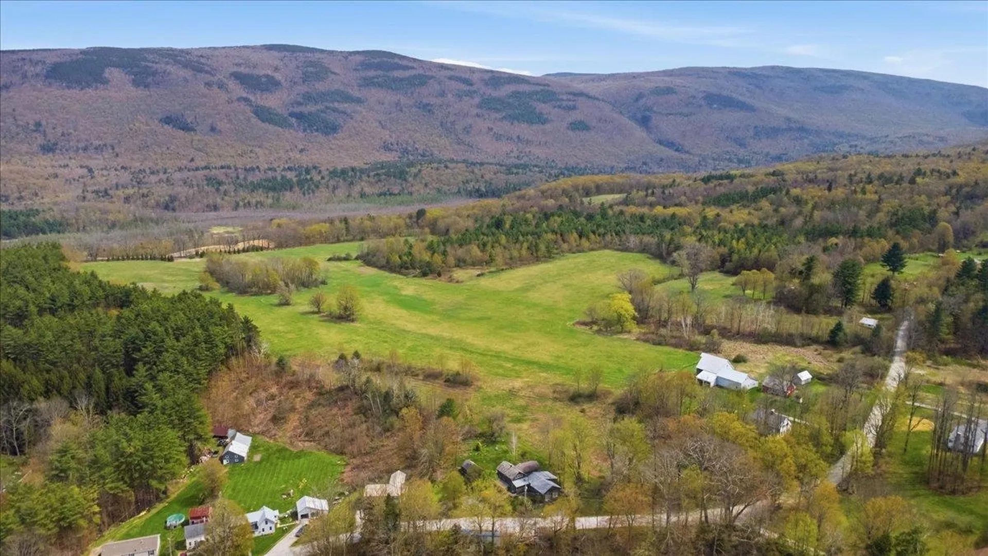 81 Easy Street Danby VT 05739