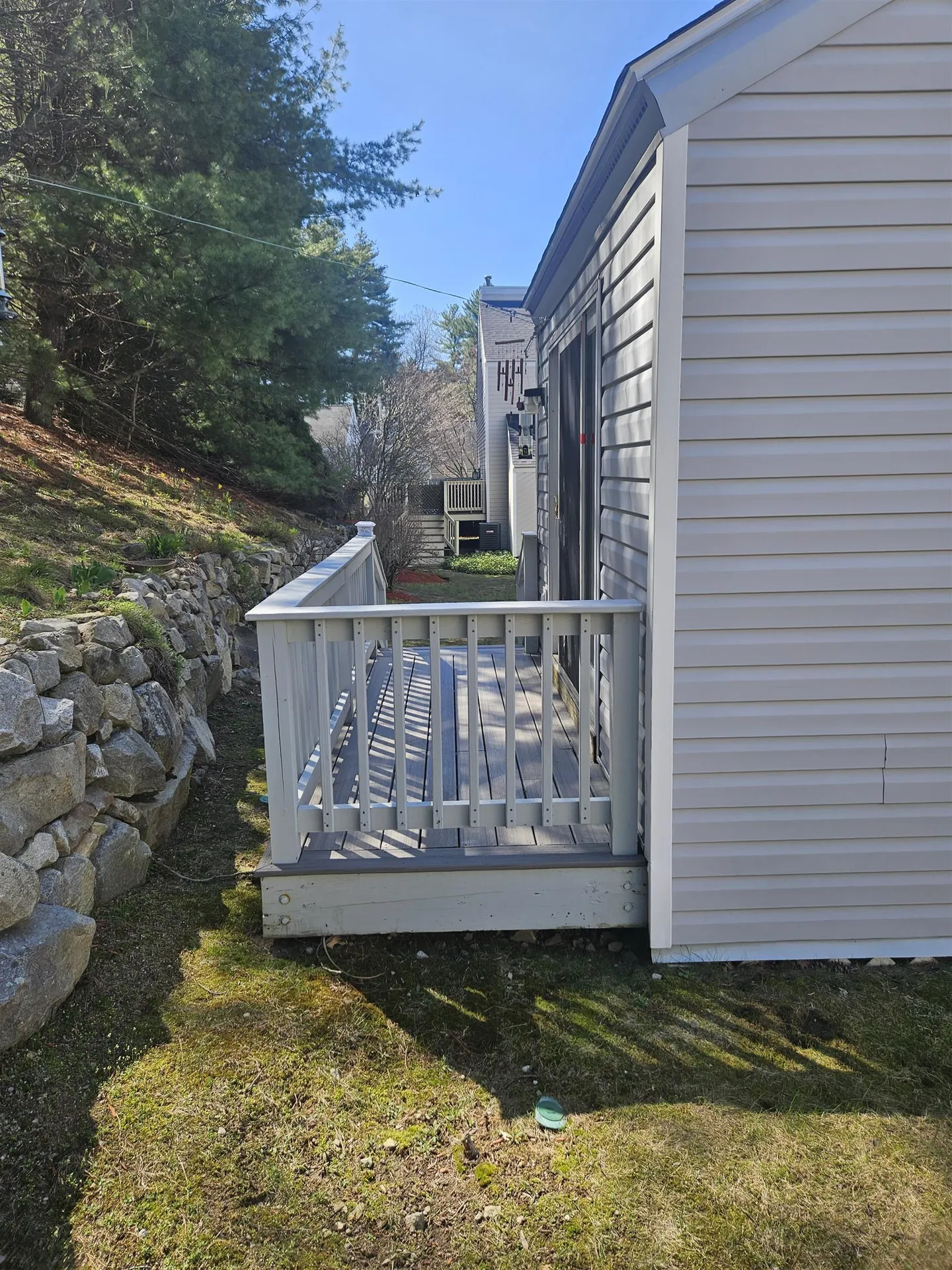 18 Landsdown Drive Nashua NH 03062