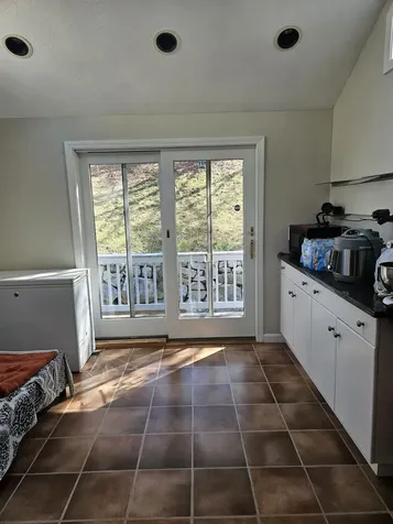 18 Landsdown Drive Nashua NH 03062