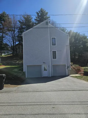 18 Landsdown Drive Nashua NH 03062