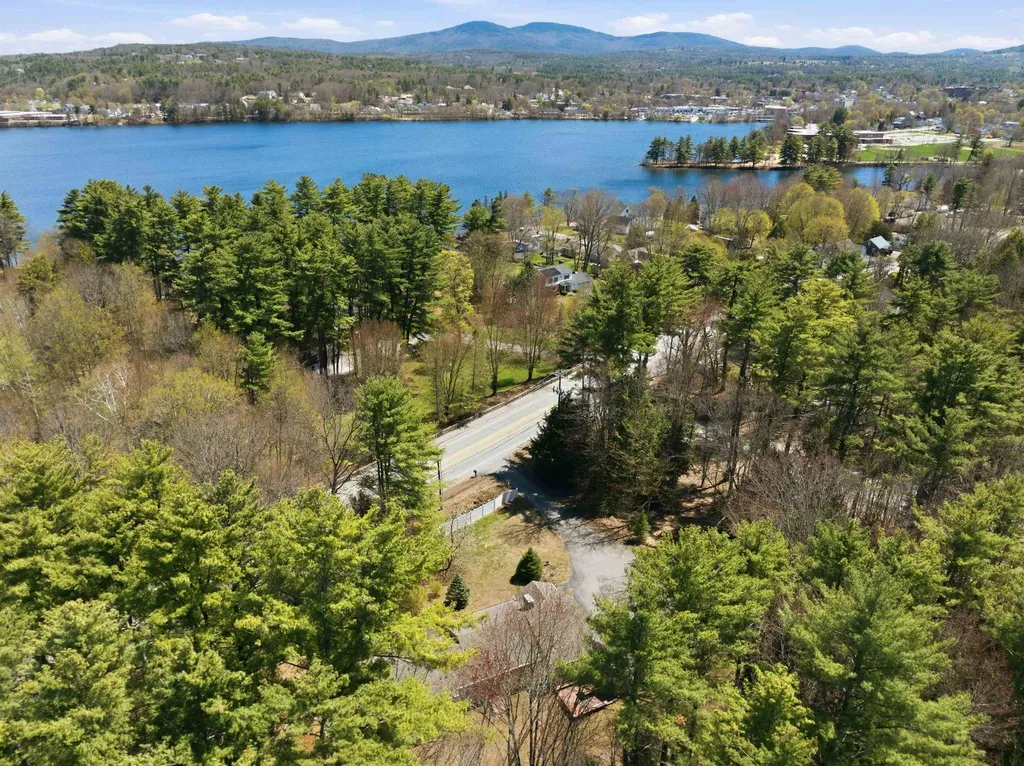1090 North Main Street Laconia NH 03246
