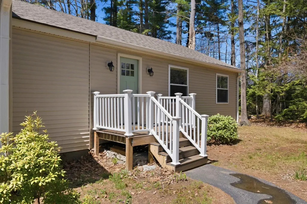 1090 North Main Street Laconia NH 03246