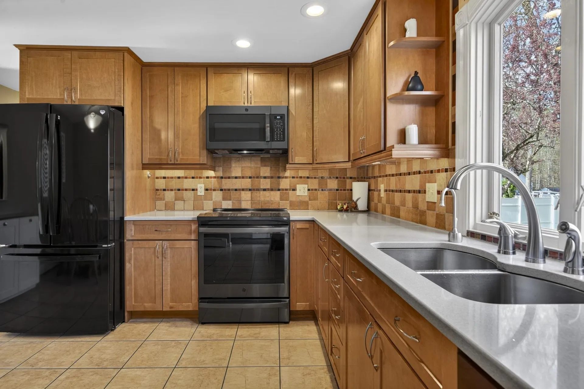1 Heritage Drive Merrimack NH 03054