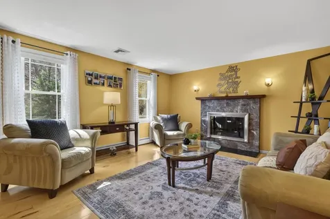 1 Heritage Drive Merrimack NH 03054
