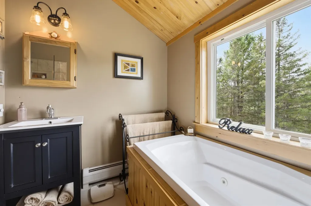 4915 Vt Route 114 Canaan VT 05903