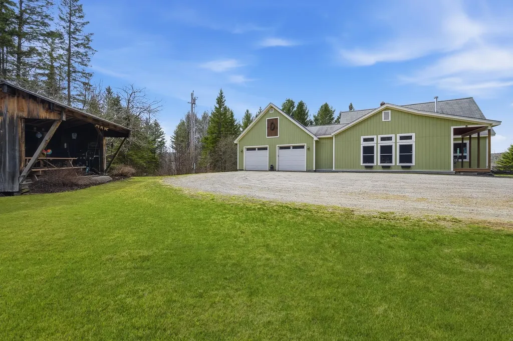4915 Vt Route 114 Canaan VT 05903