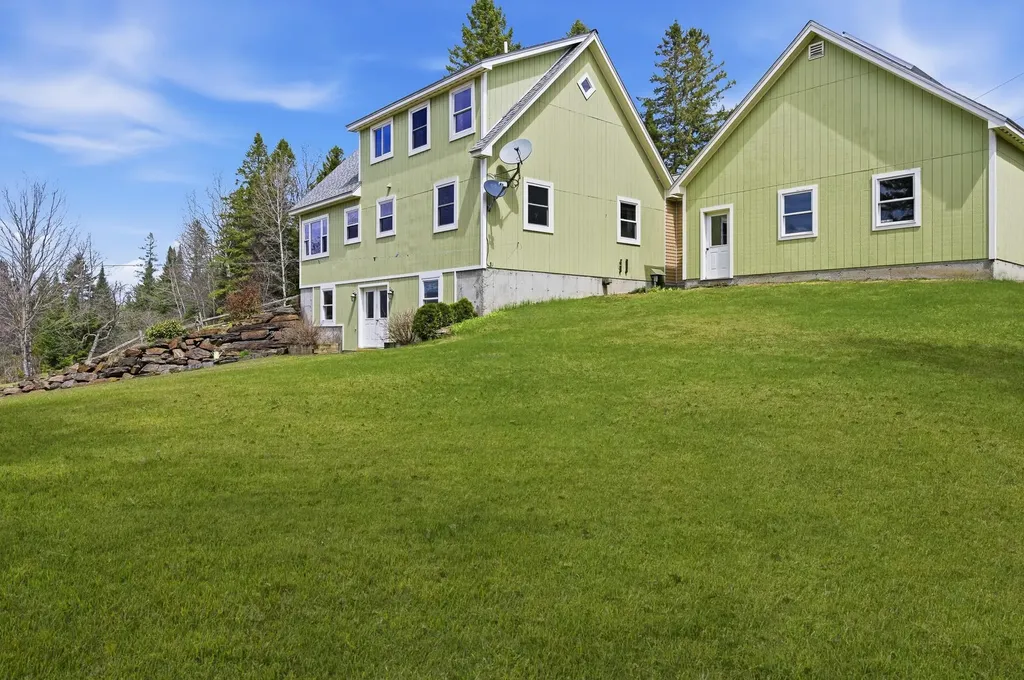 4915 Vt Route 114 Canaan VT 05903