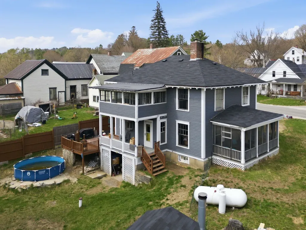 1327 Creamery Road Ryegate VT 05069