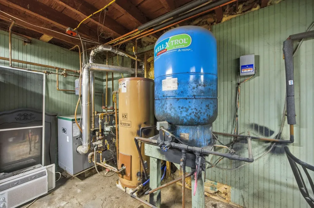 1327 Creamery Road Ryegate VT 05069