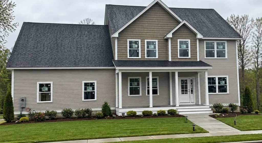 110 Laurel Road Hooksett NH 03106
