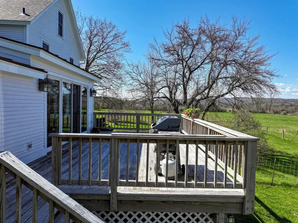 194 Old Sawmill Road Orwell VT 05778