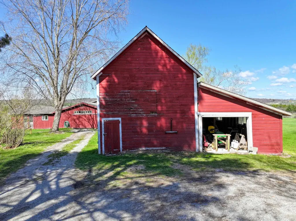 194 Old Sawmill Road Orwell VT 05778