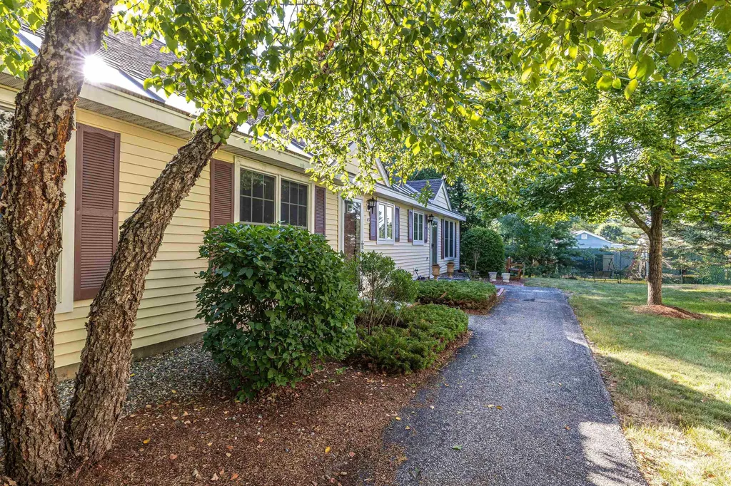 45 Bog Road Concord NH 03303