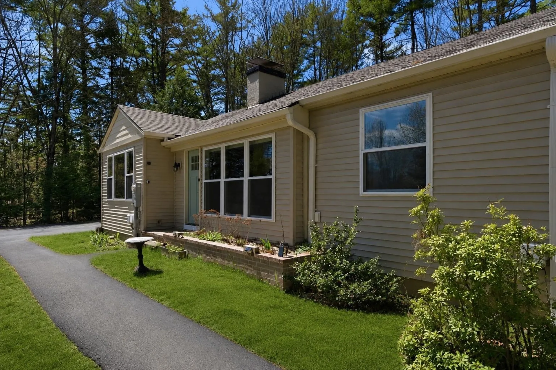 1090 Main Street Laconia NH 03246