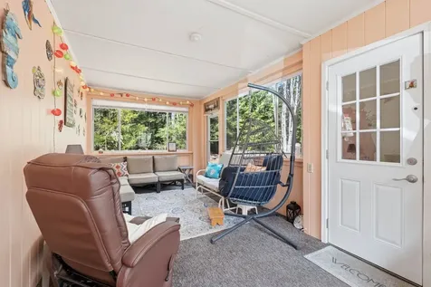 1090 Main Street Laconia NH 03246
