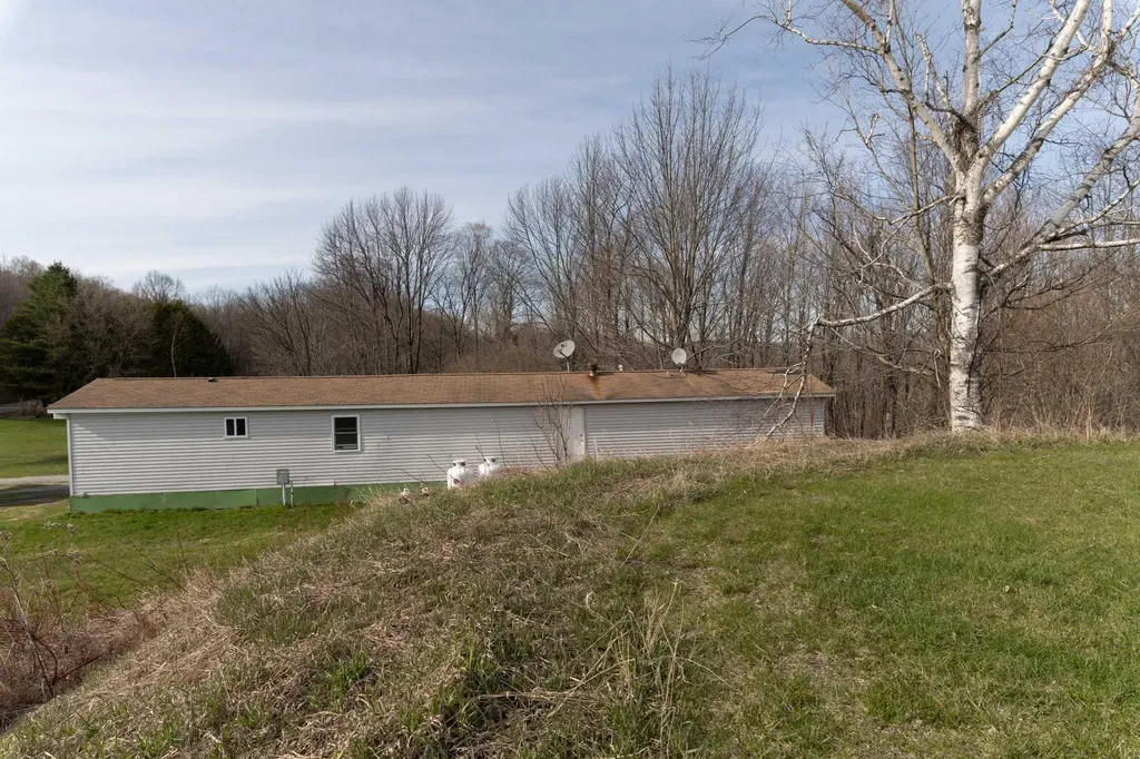 831 Mccarthy Road Williamstown VT 05679