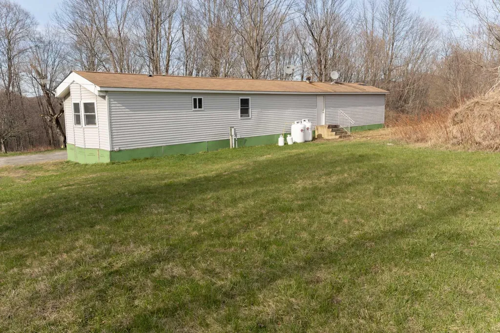 831 Mccarthy Road Williamstown VT 05679