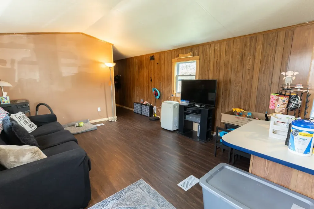 831 Mccarthy Road Williamstown VT 05679