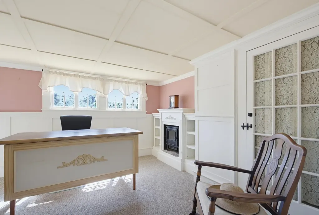41 W Lull Place New Boston NH 03070