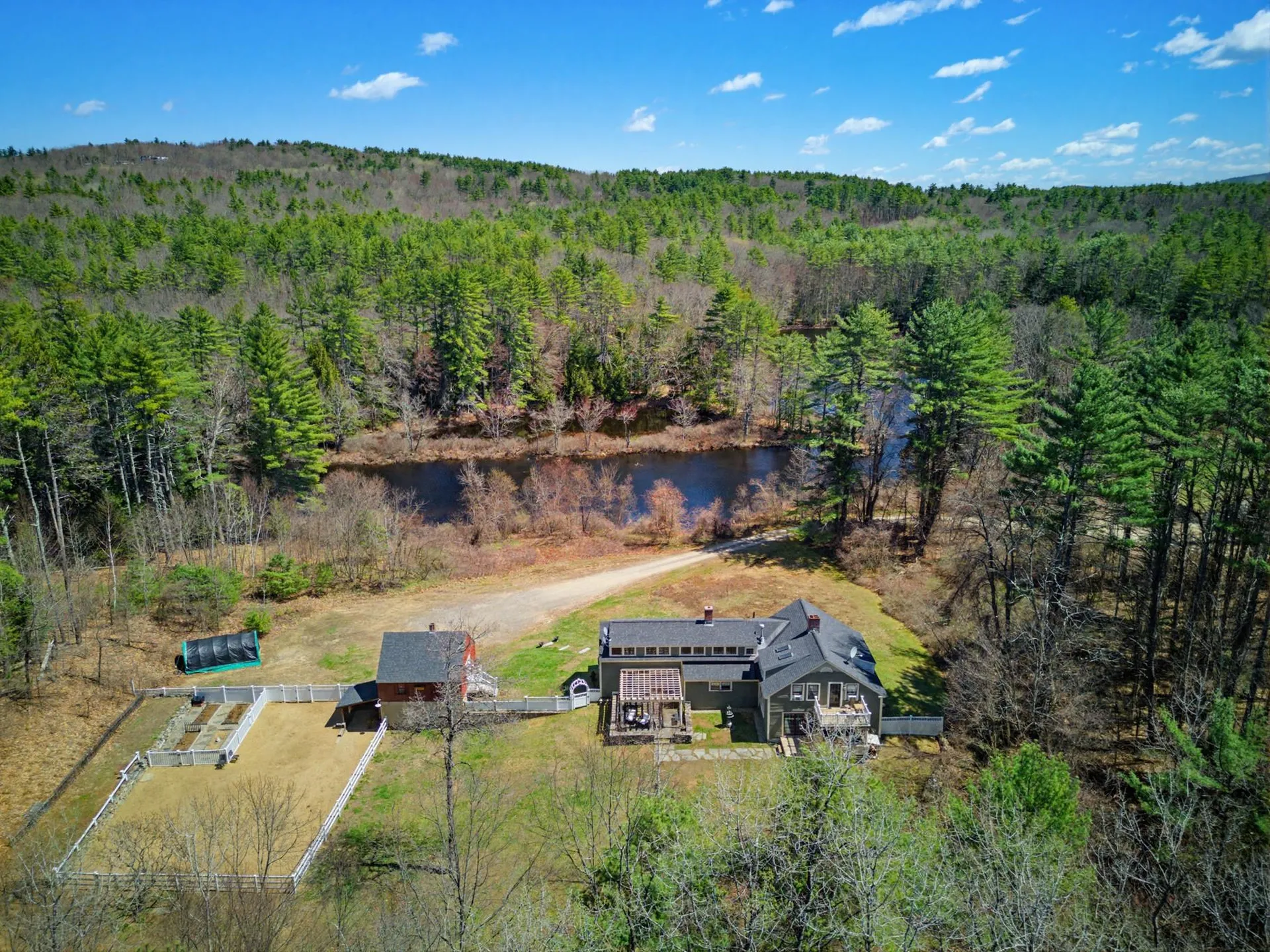 41 W Lull Place New Boston NH 03070