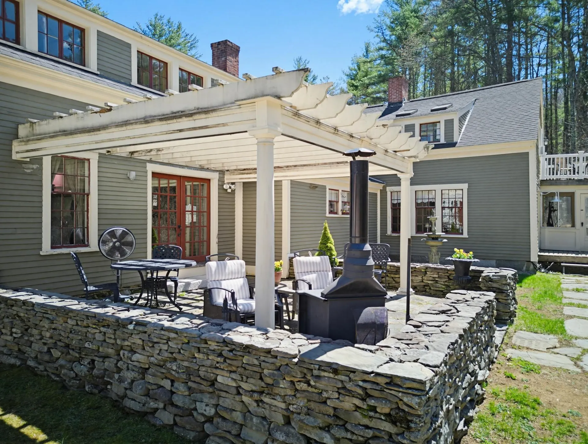 41 W Lull Place New Boston NH 03070