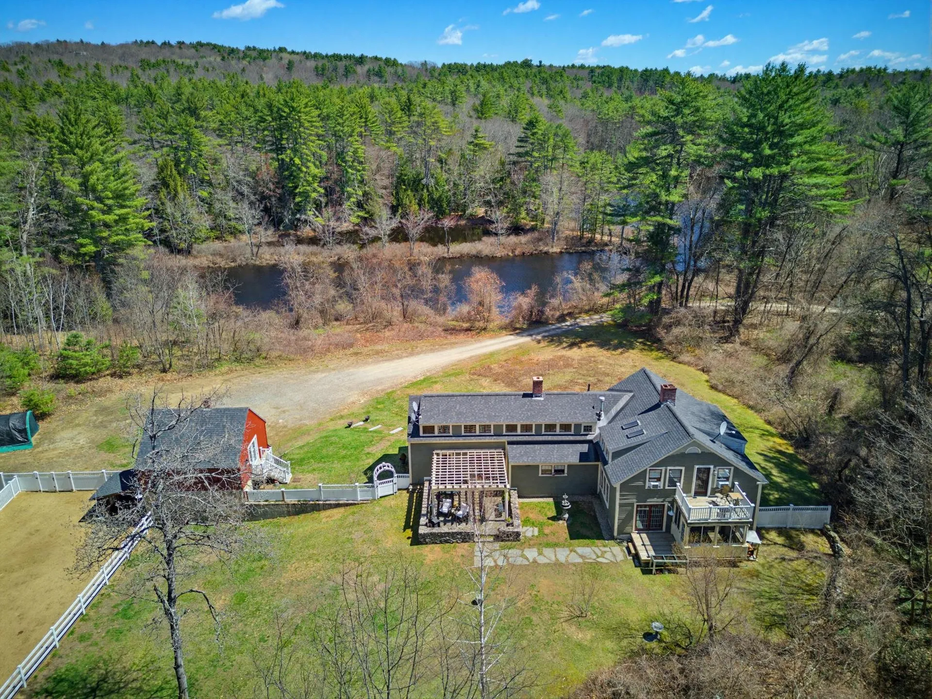 41 W Lull Place New Boston NH 03070