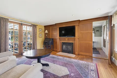 41 W Lull Place New Boston NH 03070
