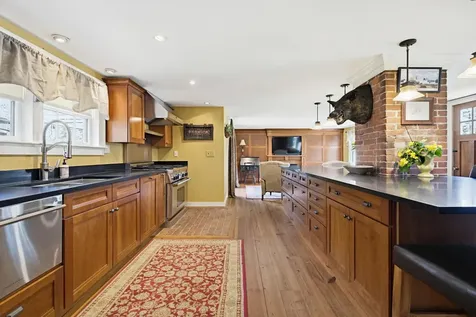 41 W Lull Place New Boston NH 03070
