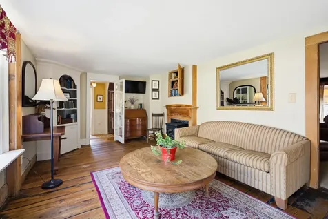 41 W Lull Place New Boston NH 03070