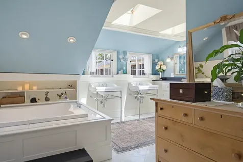 41 W Lull Place New Boston NH 03070