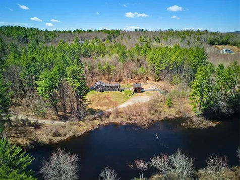 41 W Lull Place New Boston NH 03070
