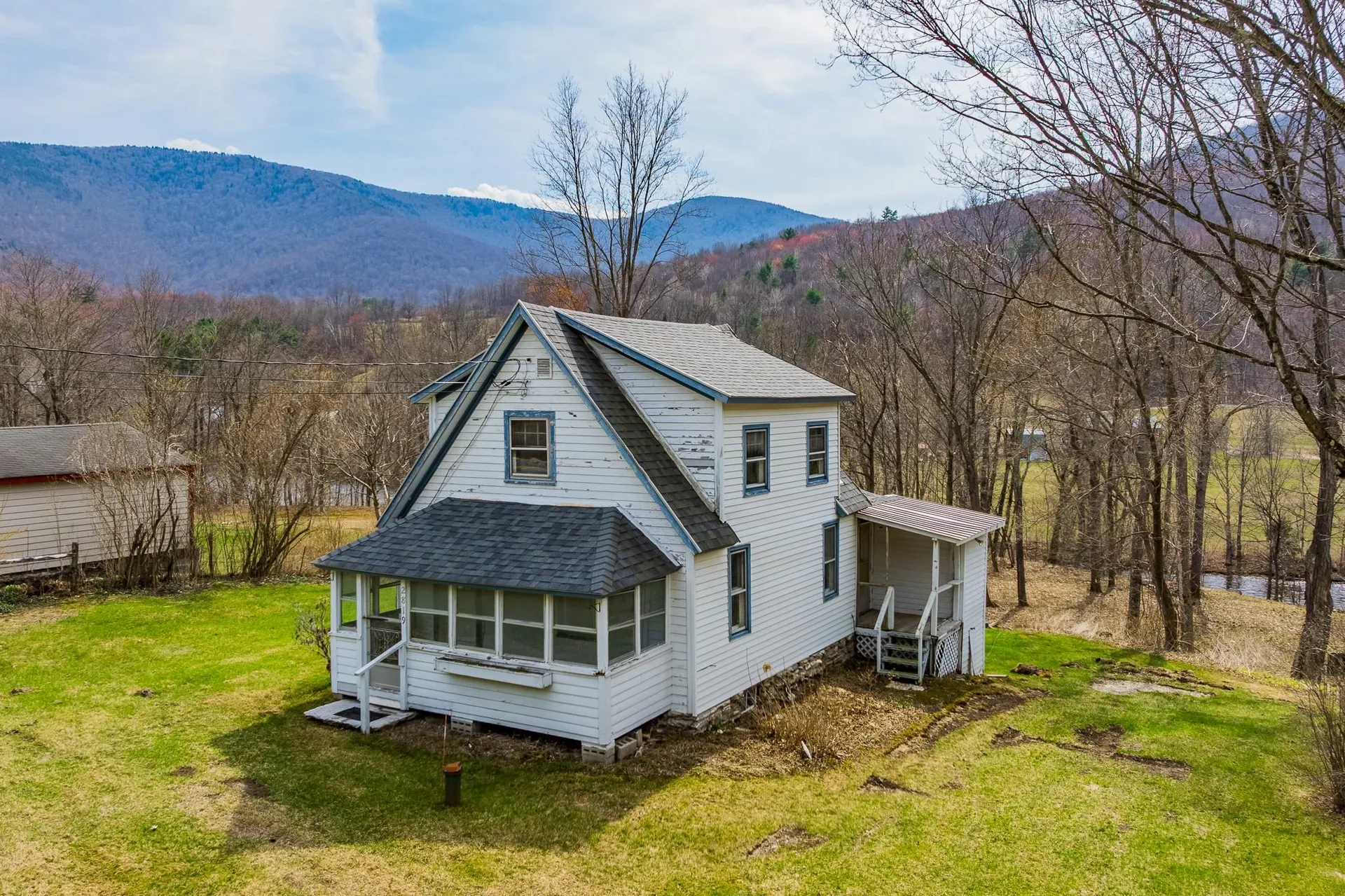 2819 Vt Route 313 Arlington VT 05250