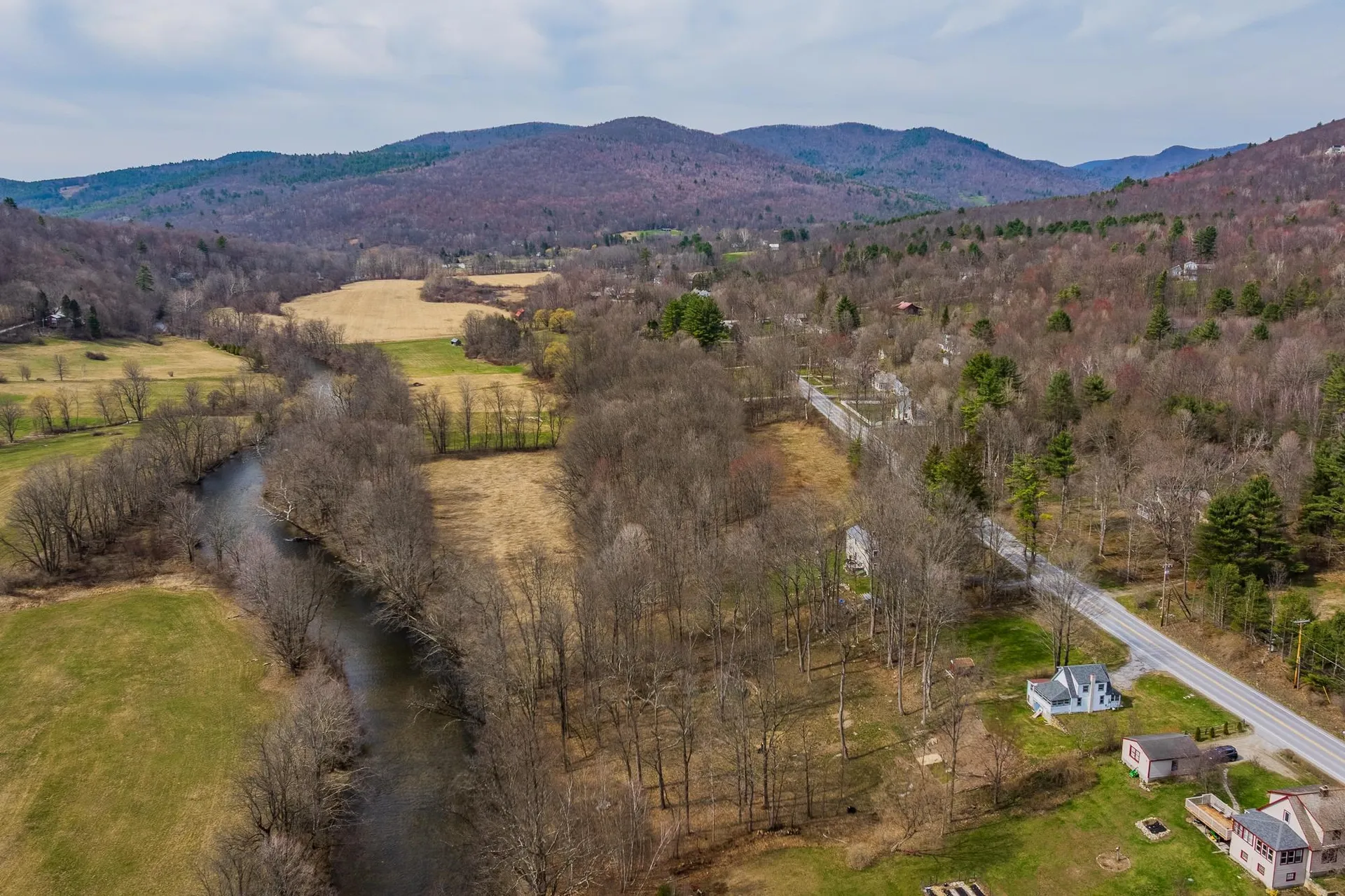 2819 Vt Route 313 Arlington VT 05250