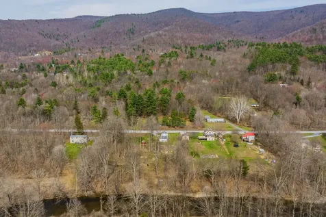 2819 Vt Route 313 Arlington VT 05250