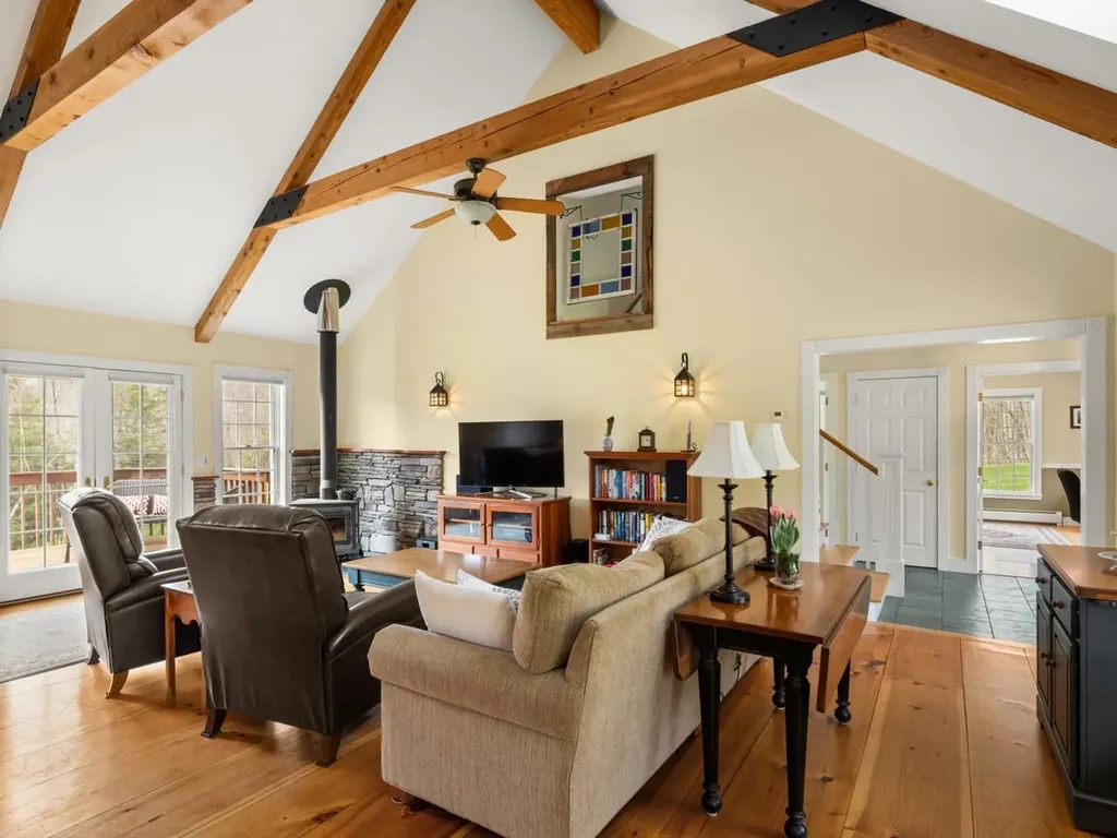 880 Stonefence Road Richmond VT 05477