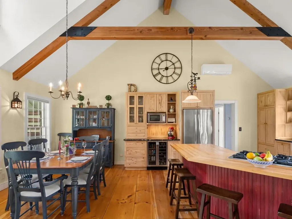 880 Stonefence Road Richmond VT 05477