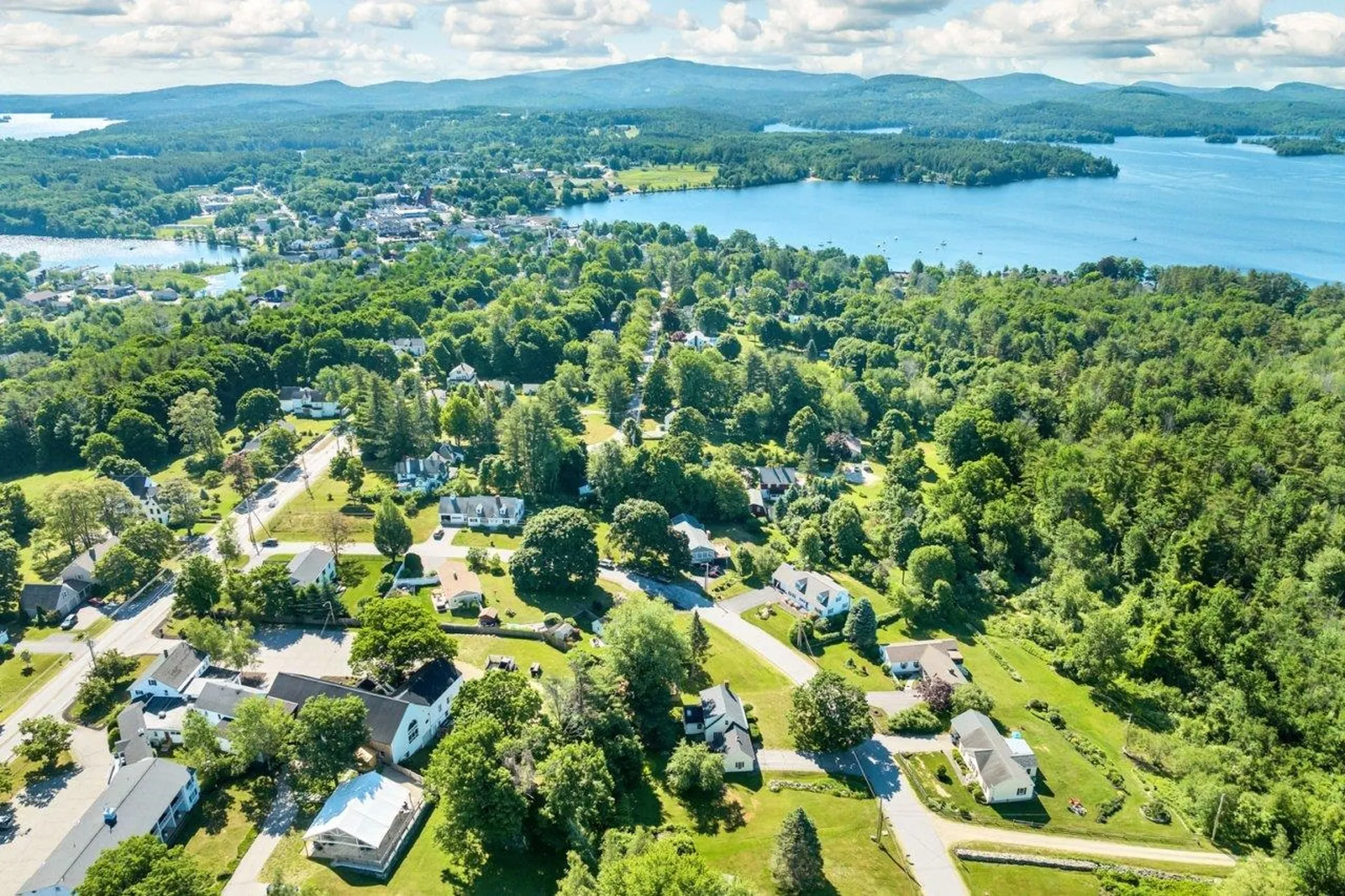 9 Old Lakeview Terrace Wolfeboro NH 03894