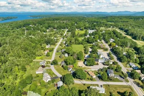 9 Old Lakeview Terrace Wolfeboro NH 03894