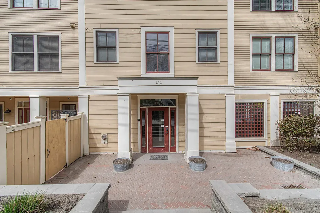 162 South Main Street Stowe VT 05672