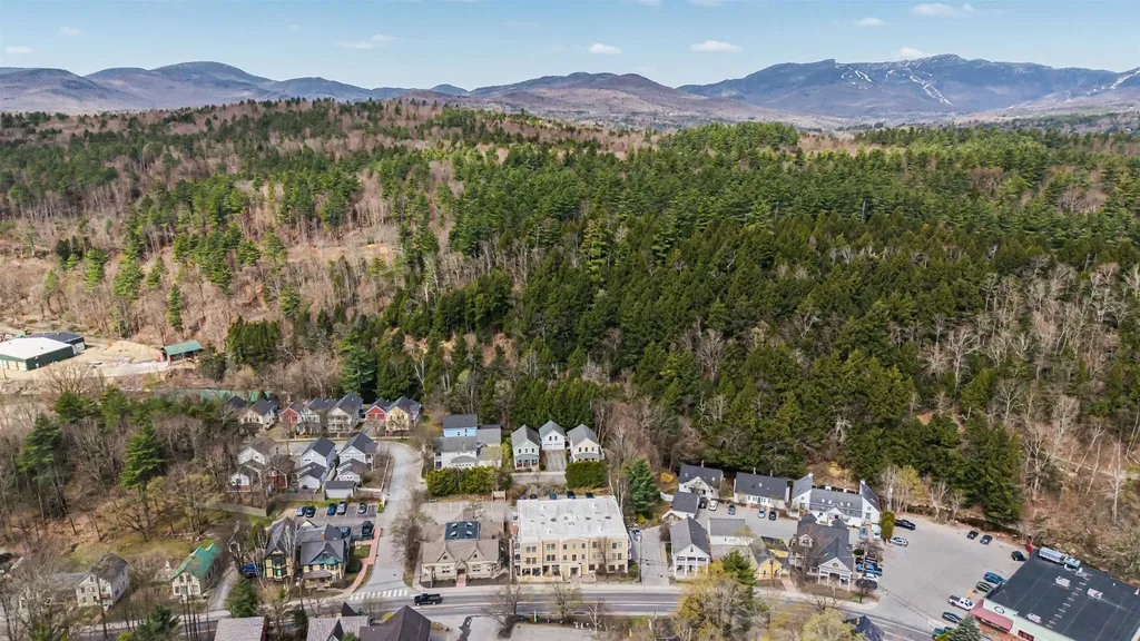 162 South Main Street Stowe VT 05672