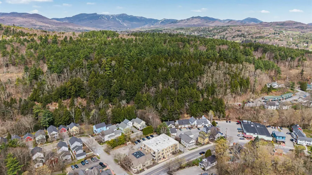 162 South Main Street Stowe VT 05672