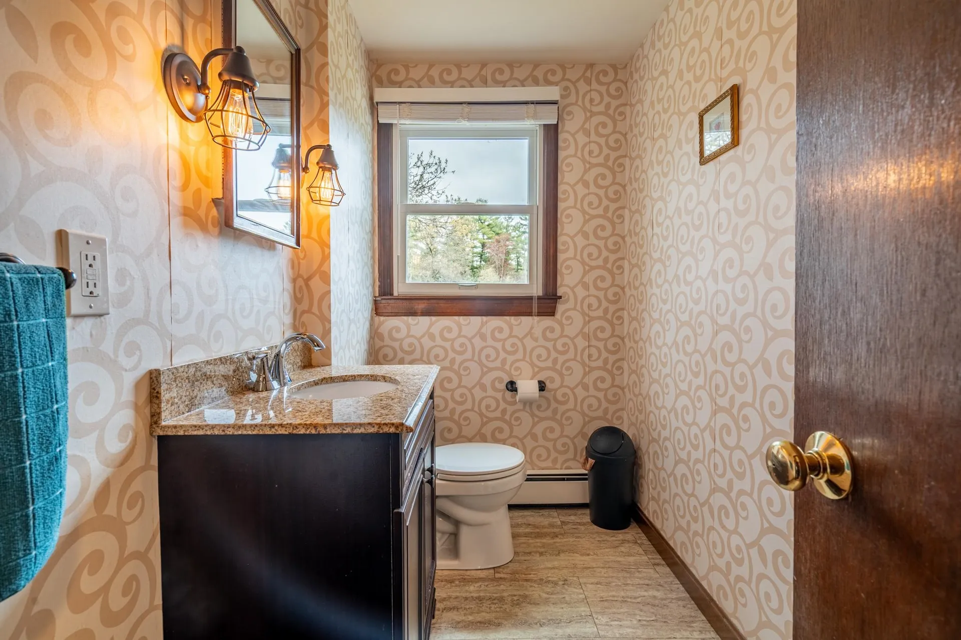 19 Dutton Road Pelham NH 03076