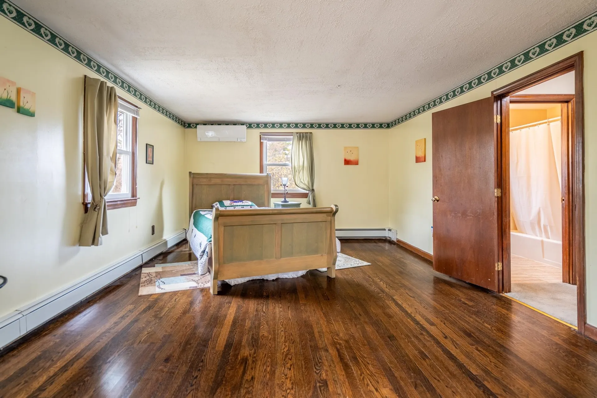 19 Dutton Road Pelham NH 03076