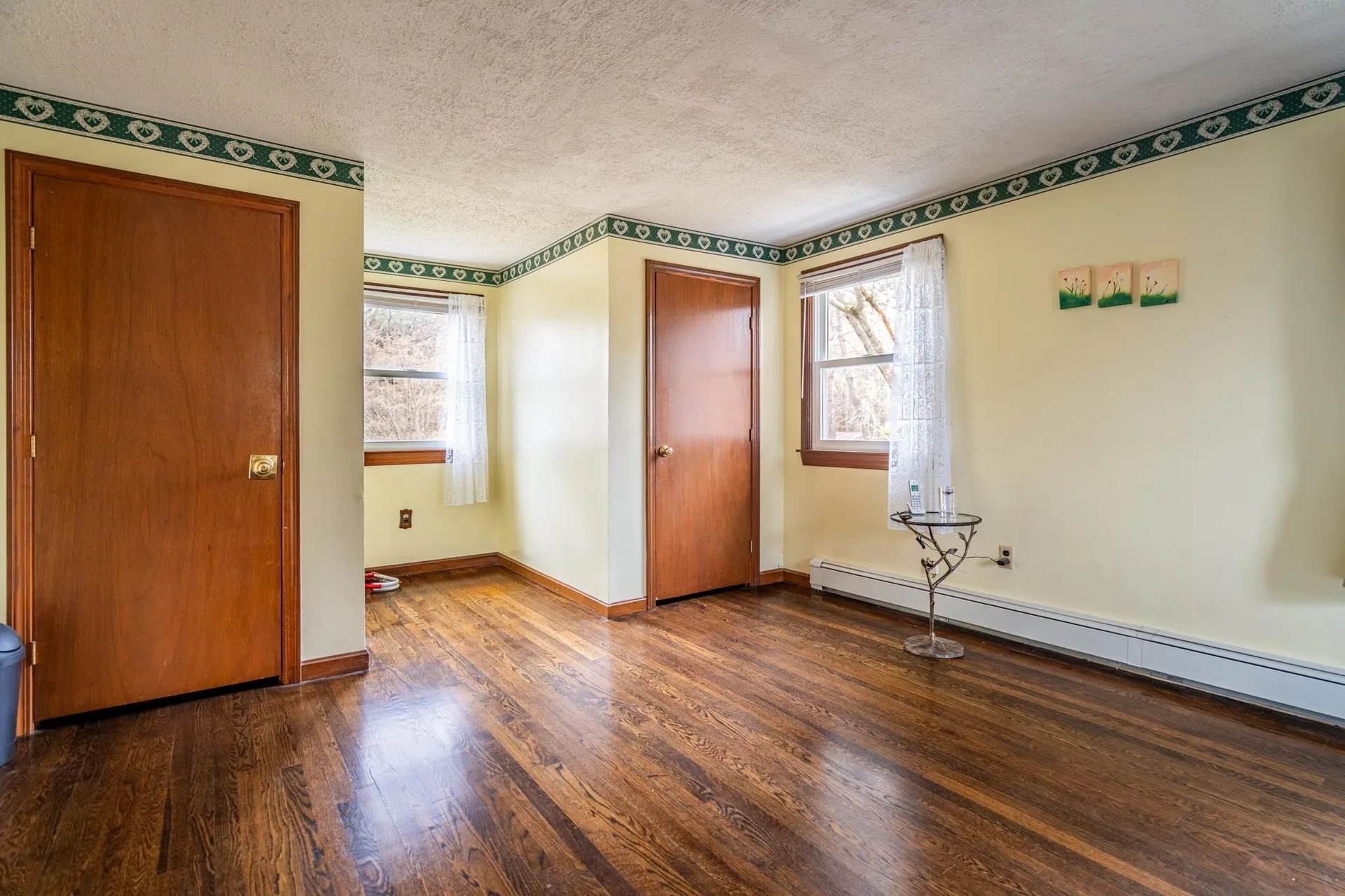 19 Dutton Road Pelham NH 03076