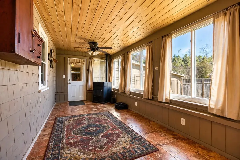 1533 Province Lake Road Effingham NH 03882