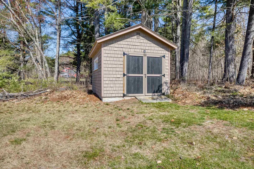 1533 Province Lake Road Effingham NH 03882