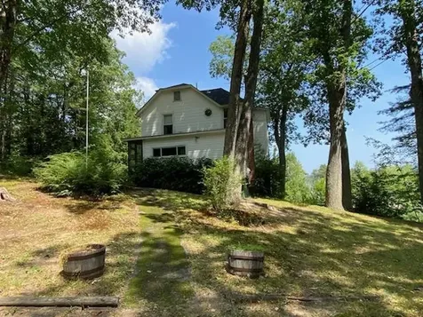 21 Hospitality Way Newbury NH 03255
