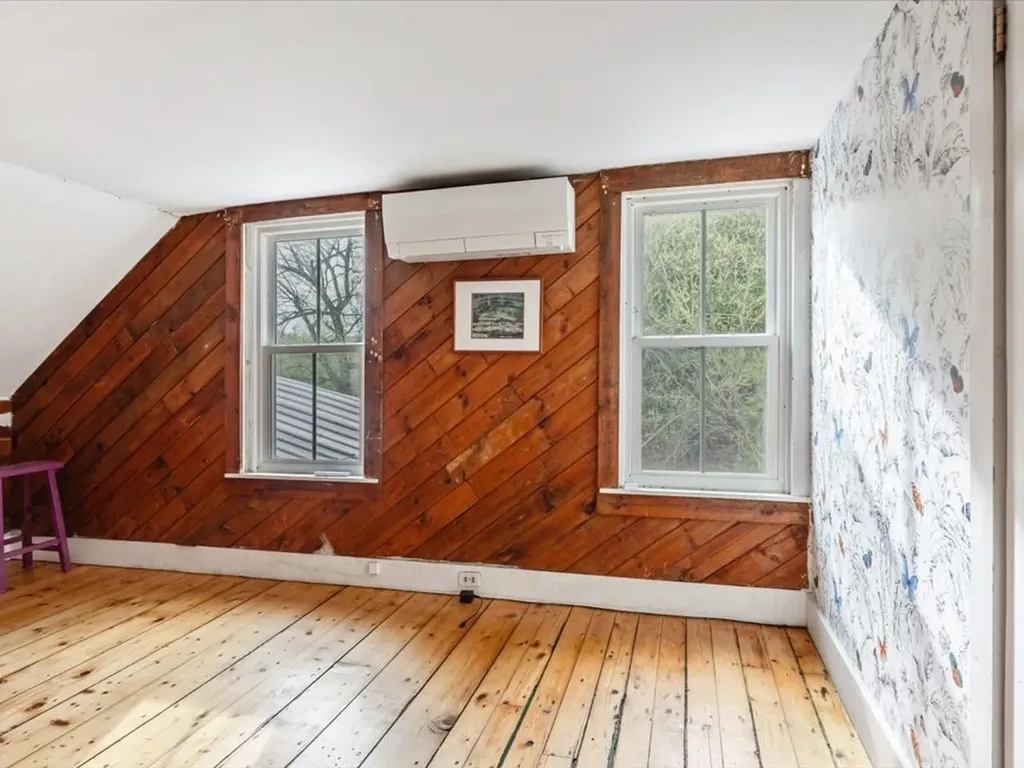 72 Pine Cliffs Road Fletcher VT 05464