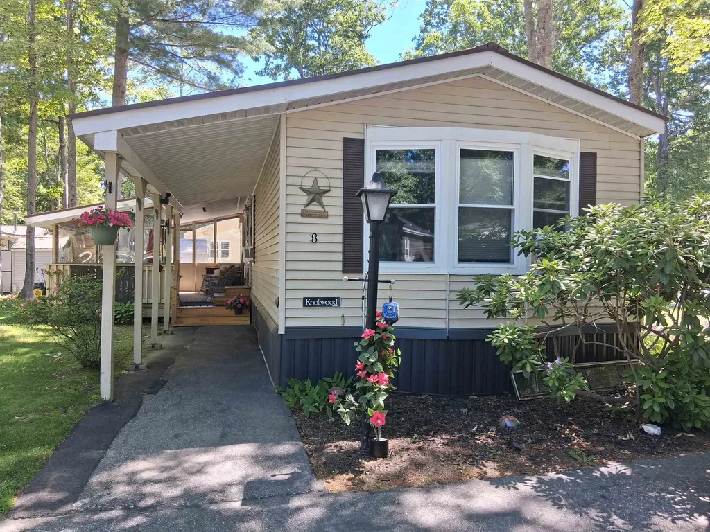 8 Cheryl Drive Concord NH 03303