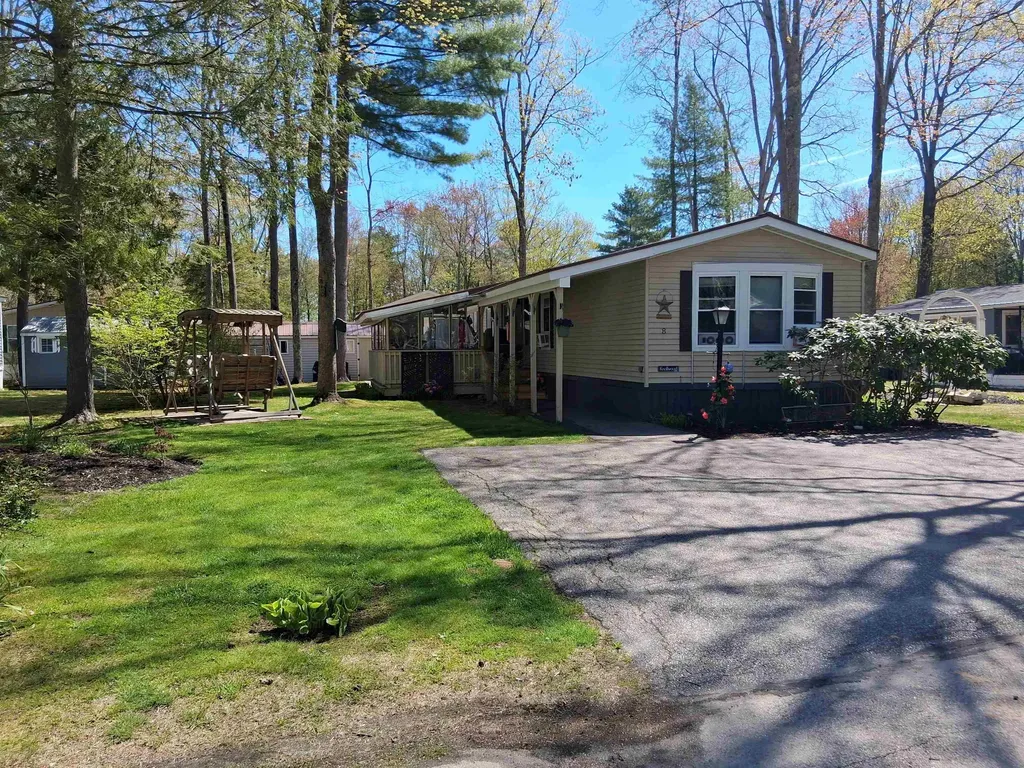 8 Cheryl Drive Concord NH 03303